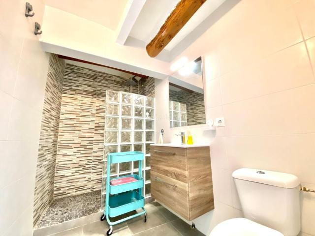 Casa en venta en Calafell, Calafell Poble Costa Dorada. Casa reformada en Calafell Poble. Ideal para disfrutar del entorno. Casas.