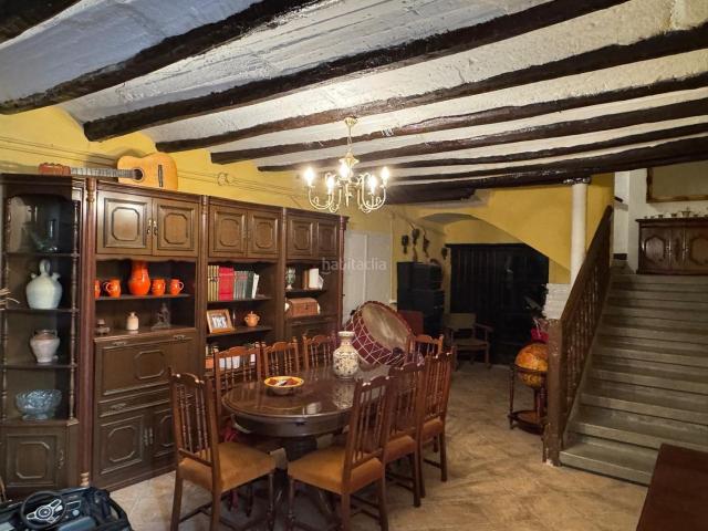 Casa en venta en Calamocha. Casa con jardín en venta en Calamocha. Casas.