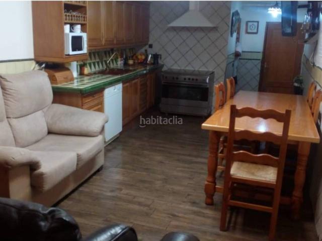 Casa en venta en Calanda. Venta de casa para entrar a vivir en Calanda. Casas.
