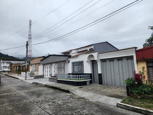 Casa En Venta En Calarca En. V262177