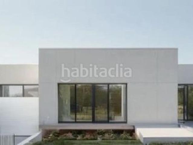 Casa en venta en Caldes de Malavella. Quieres que te hagamos la casa de tus sueños y de diseño?. Casas Caldes de.