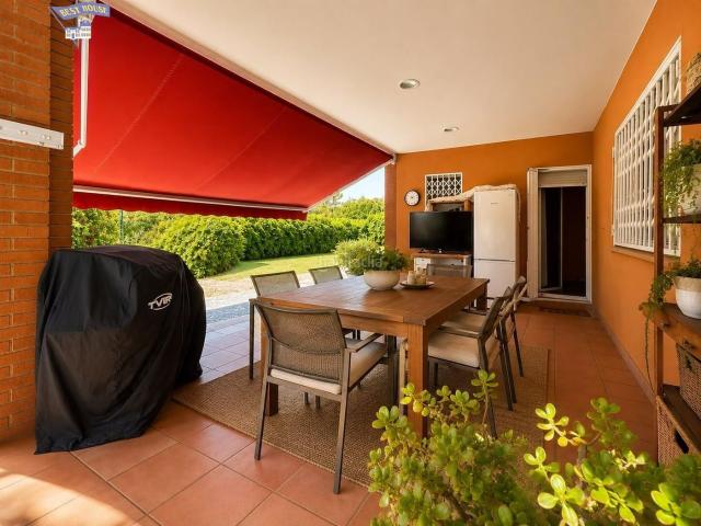Casa en venta en Caldes de Montbui. AMPLITUD, PRIVACIDAD Y CALIDAD DE VIDA EN UNA CASA ÚNICA EN CALDES DE MONTBUI. Casas Caldes de.