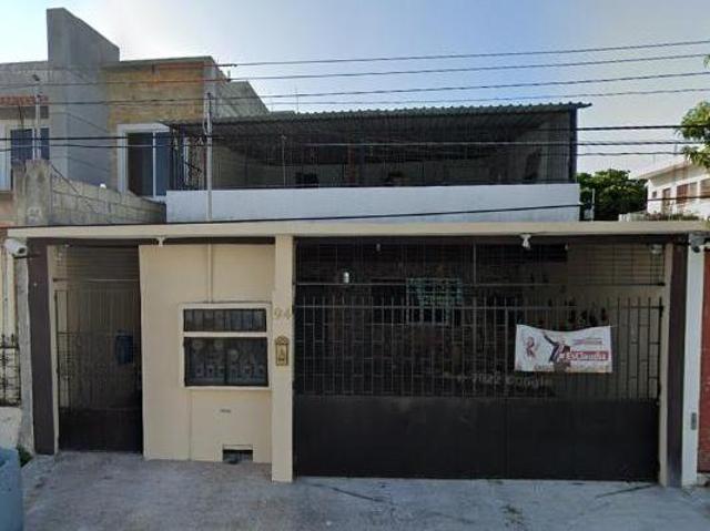 CASA EN VENTA EN CALETA CIUDAD DEL CARMEN