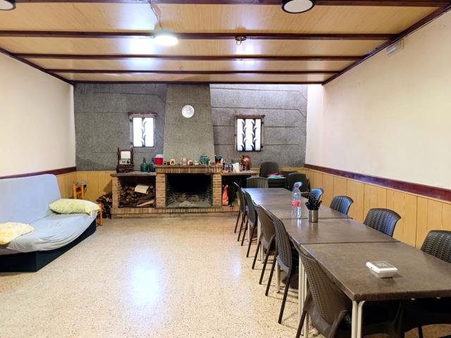 Casa en venta en Calella. GRAN CASA EN EL CENTRO CON MUCHAS POSIBILIDADES. Casas.