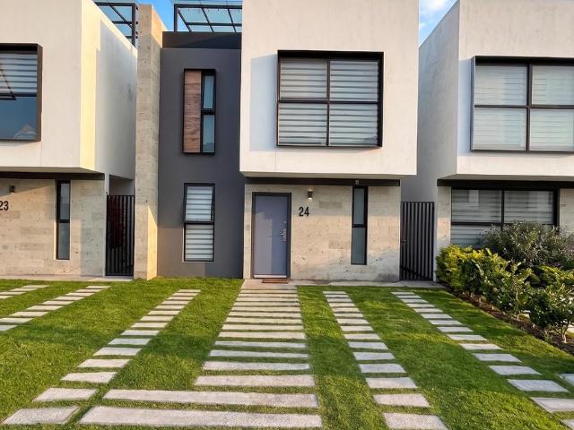 Casa en Venta en Calimaya Residencial La Vista con Roof Garden
