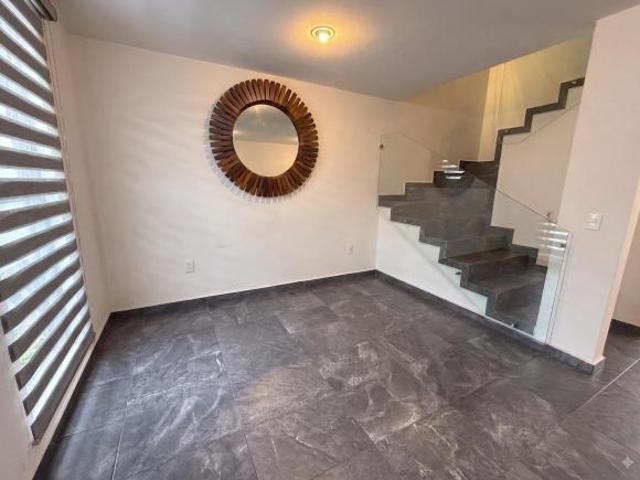 Casa en Venta en Calimaya Residencial La Vista con Roof Garden