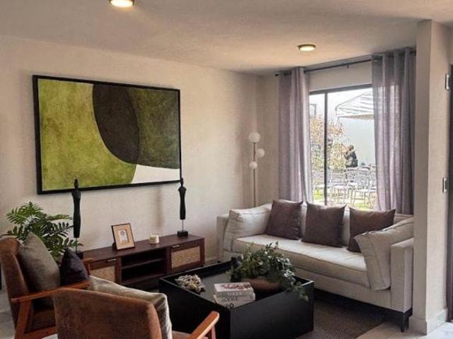 CASA EN VENTA EN CALIMAYA, 3 RECAMARAS, DENTRO DE PRIVADA