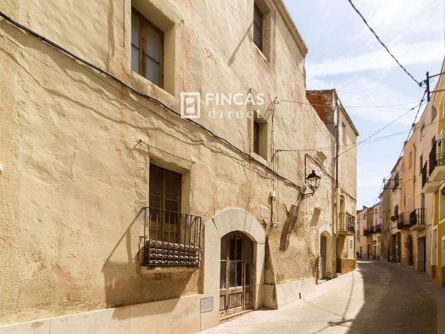 Casa en venta en calle Major, Puigpelat, de 452 m² 6 habitaciones por 105.500