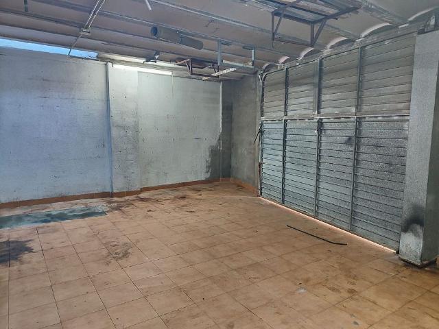 Casa adosada en venta en calle Major, Vallbona d´Anoia, de 318 m² 7 habitaciones por 230.000