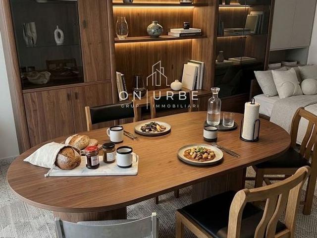 Casa en venta en calle Malgrat, Mataró, de 300 m² 8 habitaciones por 347.000