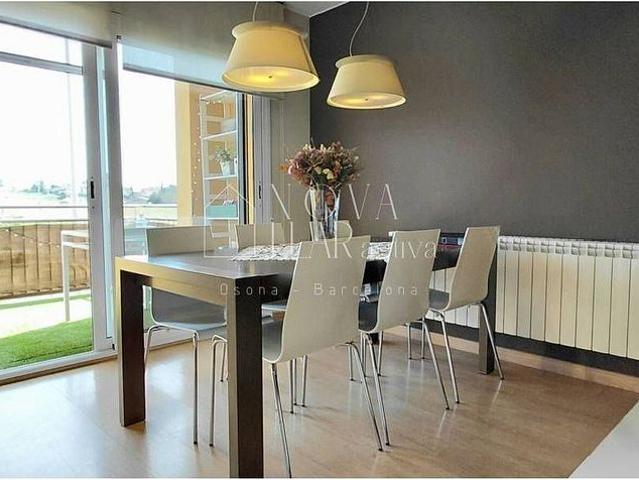 Casa en venta en calle Masies de Roda, Manlleu, de 240 m² 3 habitaciones por 319.000