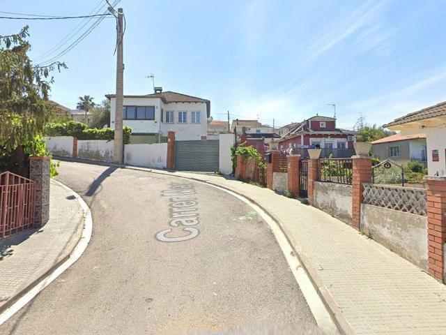 Chalet en venta en calle Mar, Piera, de 171 m² 3 habitaciones por 90.000
