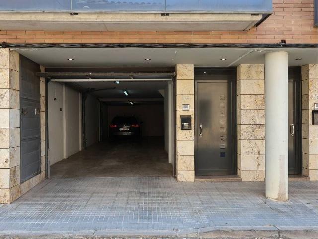 Casa adosada en venta en calle Mestre Francesc Vila, Castellbell i el Vilar, de 190 m² 3 habitaciones por 313.000