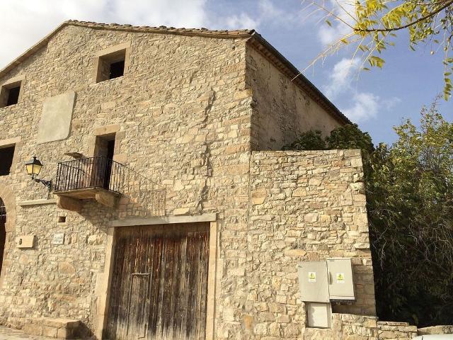 Casa adosada en venta en calle Montornés de Segcl Portalmasdebondia, Montornès de Segarra, de 855 m² 1 habitación por 103.000