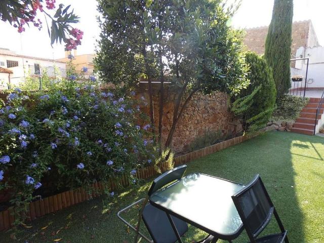 Casa en venta en calle Nou Dels Garrofers, Sant Feliu de Guíxols, de 123 m² 4 habitaciones por 250.000