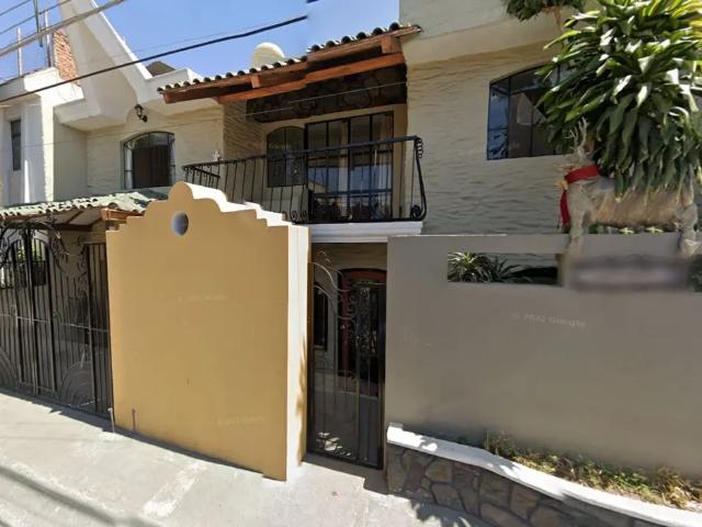 Casa en Venta en calle Oviedo, Santa Elena de la Cruz, Guadalajara RT