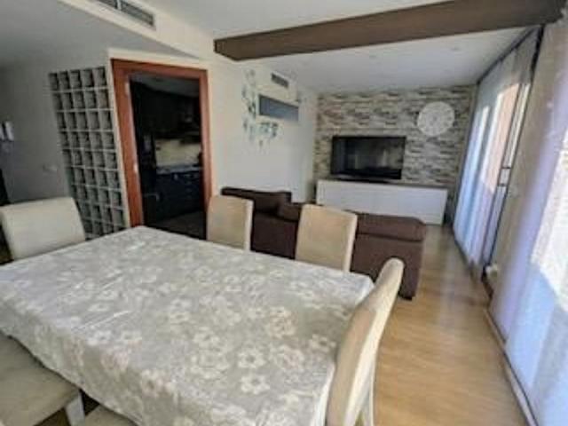 Casa en venta en calle, Alguaire, de 154 m² 3 habitaciones por 220.000