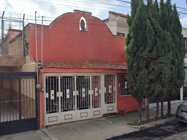 CASA EN VENTA EN CALLE BILBAO SANTA MÓNICA GUADALAJARA ET