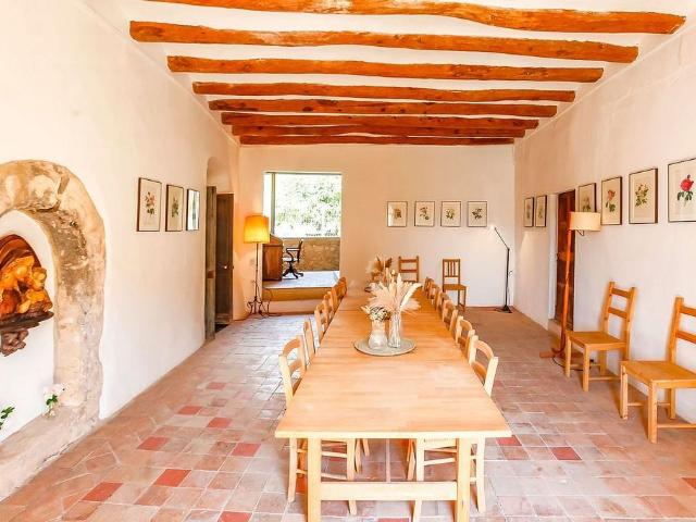 Casa en venta en calle Bonastre, Albinyana, de 436 m² 5 habitaciones por 340.000