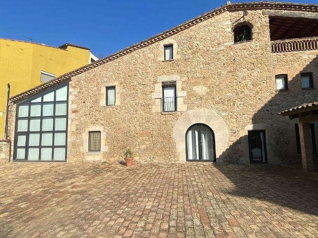 Casa en venta en calle Bordils, Bordils, de 592 m² 6 habitaciones por 629.000