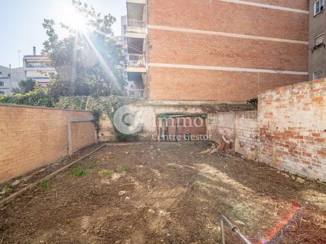 Casa pareada en venta en calle Canonge Brugulat, Lleida, de 110 m² 4 habitaciones por 275.000