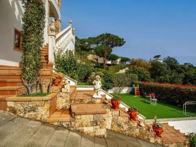 Casa en venta en calle Castanyer, Castell Platja d´Aro, de 226 m² 4 habitaciones por 590.000