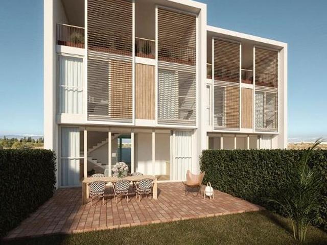 Casa en venta en calle Catalunya, Riudoms, de 168 m² 3 habitaciones por 395.000