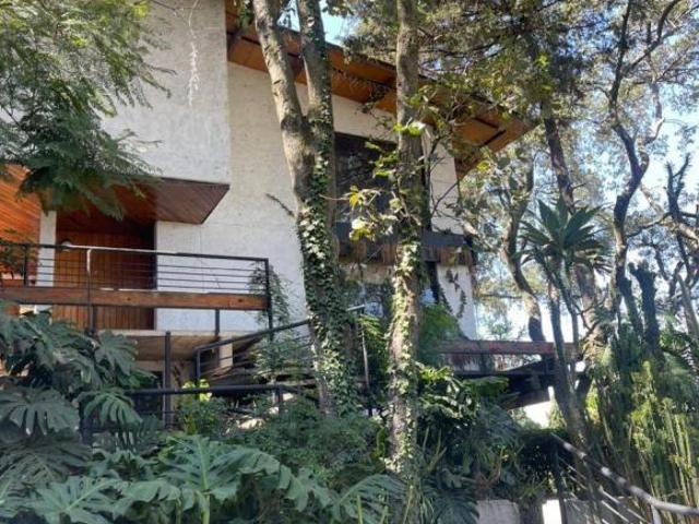 Casa en venta en calle cerrada en Heroes de Padierna/ Ajusco
