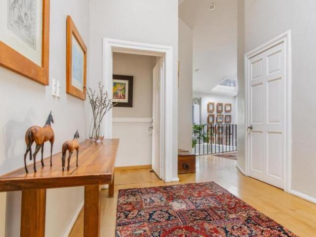 CASA EN VENTA EN CALLE CERRADA EN LOMAS DE VISTAHERMOSA, CON JARDIN