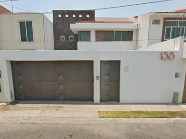 VENTA DE CASA EN COLINAS DEL CIMATARIO, QUERETARO
