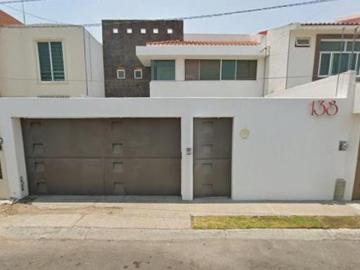 VENTA DE CASA EN COLINAS DEL CIMATARIO, QUERETARO