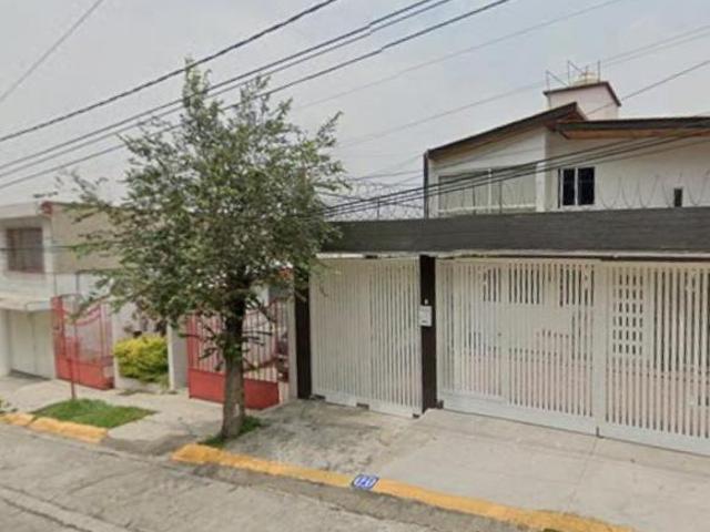 Casa en Venta en Calle Cerro de la Malinche #121