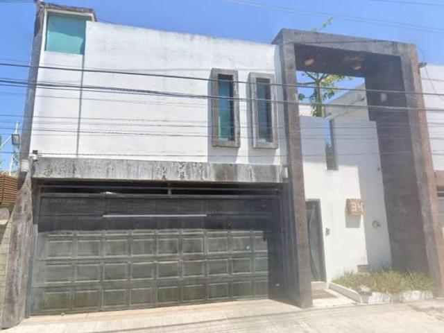 CASA EN VENTA EN CALLE COCOTERO 34, FRACC. BILVABO, CD DEL CARMEN, CAMPECHE