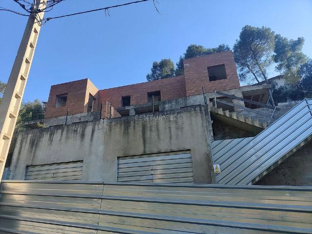 Chalet en venta en calle Coll Monner, Castellar del Vallès, de 141 m² 1 habitación por 198.000