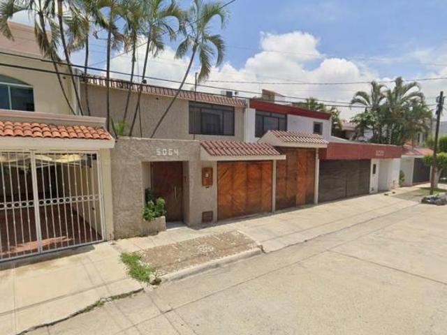 CASA EN VENTA EN CALLE DURERO, ZAPOPAN JALISCO