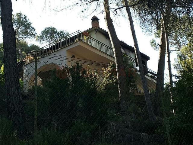 Casa en venta en calle De Marganell a Montserrat, Marganell, de 115 m² 3 habitaciones por 119.000