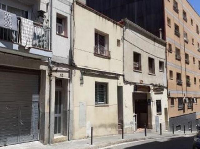 Casa en venta en calle De Mirasol, Terrassa, de 90 m² 1 habitación por 92.000