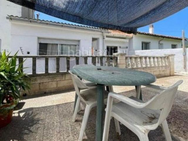 Chalet en venta en calle De Montserrat, Sant Hipòlit de Voltregà, de 360 m² 7 habitaciones por 368.000