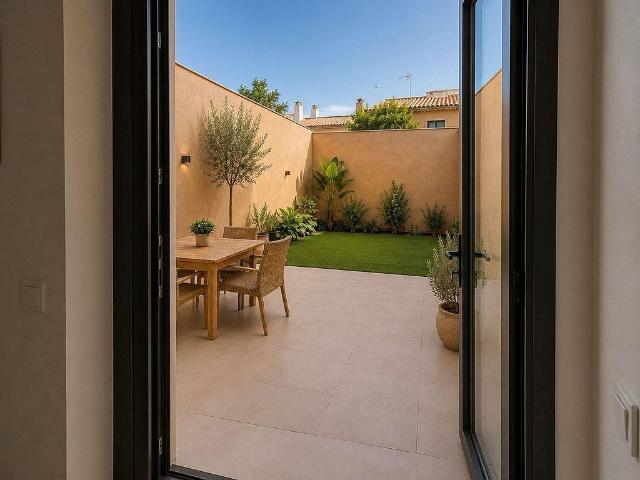 Casa en venta en calle De Fernando Poo, Sabadell, de 40 m² 2 habitaciones por 240.000