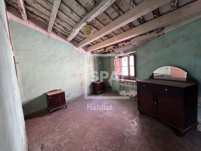Casa adosada en venta en calle De Jesús, Centelles, de 186 m² 5 habitaciones por 245.000