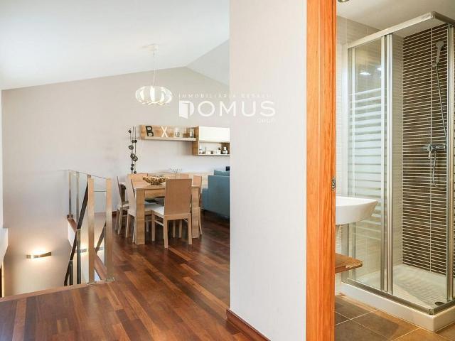 Casa en venta en calle De Joan Miró, Besalú, de 107 m² 2 habitaciones por 290.000
