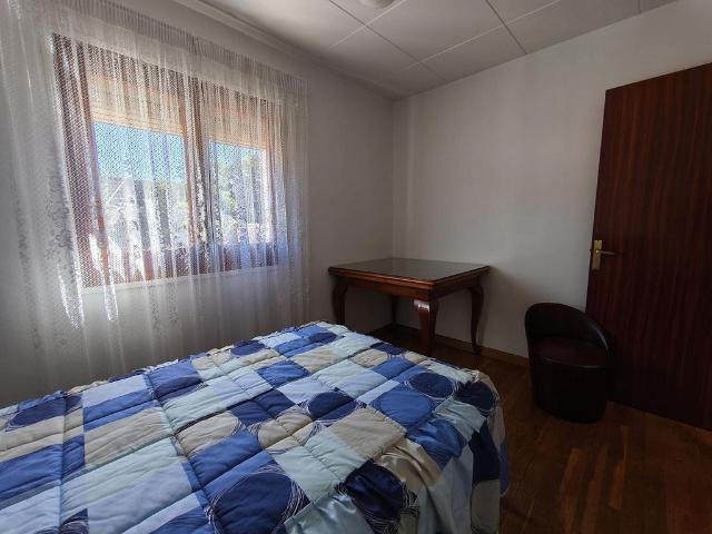 Casa en venta en calle De la Mare de Déu del Catllar, Ripoll, de 150 m² 5 habitaciones por 205.000