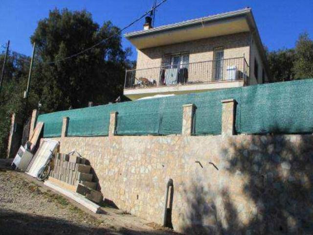 Chalet en venta en calle De la Miranda, Llagostera, de 192 m² 3 habitaciones por 95.000