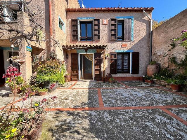 Casa en venta en calle De la Barberia, Biure, de 190 m² 3 habitaciones por 320.000