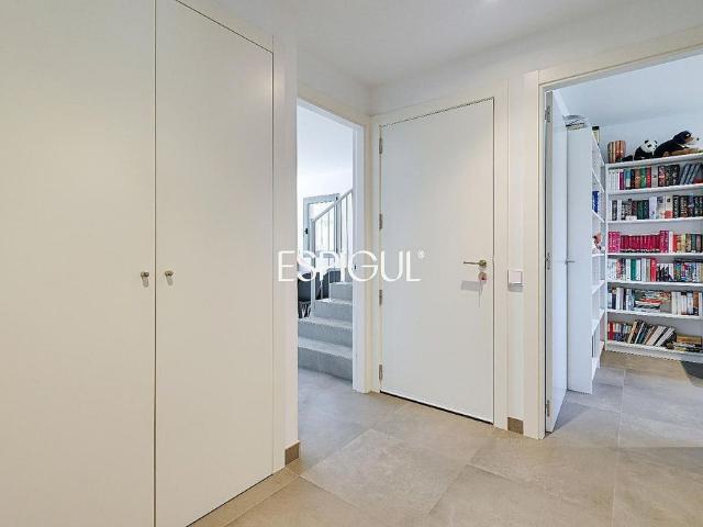 Casa en venta en calle De la Farigola, Vilablareix, de 109 m² 4 habitaciones por 640.000