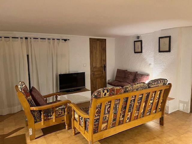 Casa en venta en calle De la Roca, Alt Àneu, de 140 m² 3 habitaciones por 156.000