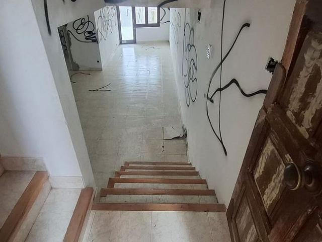 Casa en venta en calle De la Roca, Artés, de 186 m² 3 habitaciones por 85.000