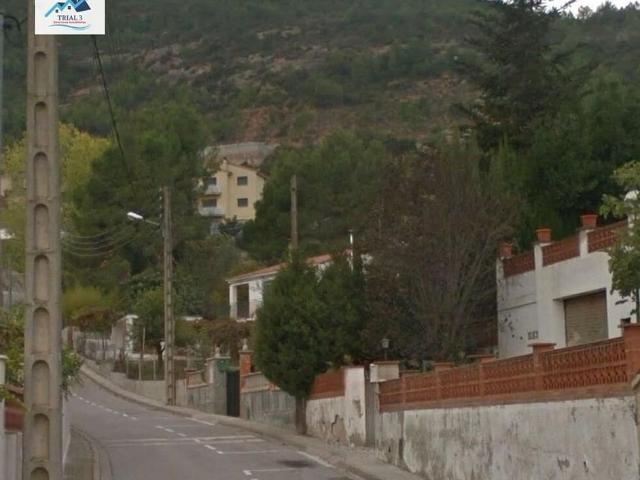 Chalet en venta en calle De la Segarra, Vacarisses, de 84 m² 4 habitaciones por 150.000