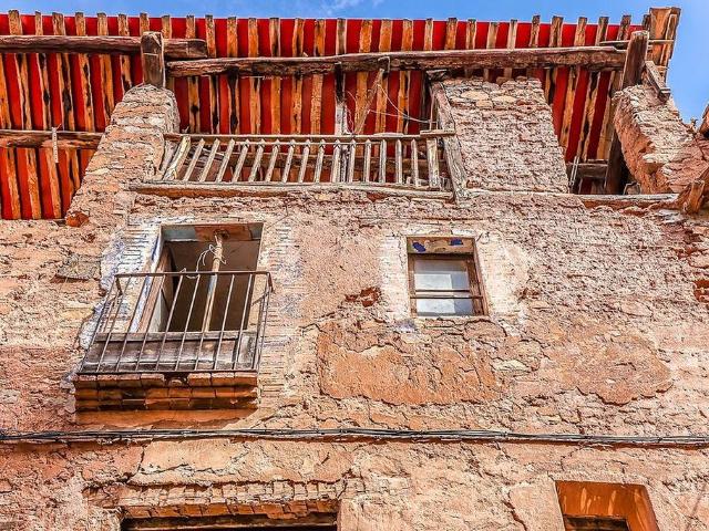 Casa en venta en calle De L'església, Cardona, de 330 m² 1 habitación por 9.000