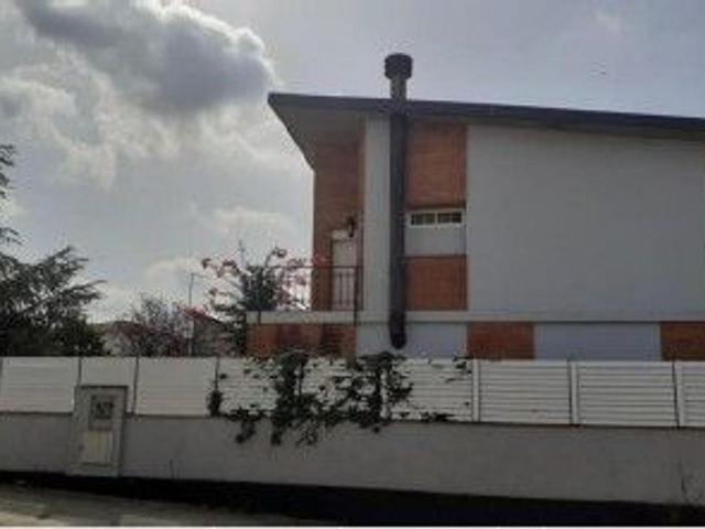 Chalet en venta en calle De Pau Casals, Palau solità i Plegamans, de 210 m² 3 habitaciones por 520.000